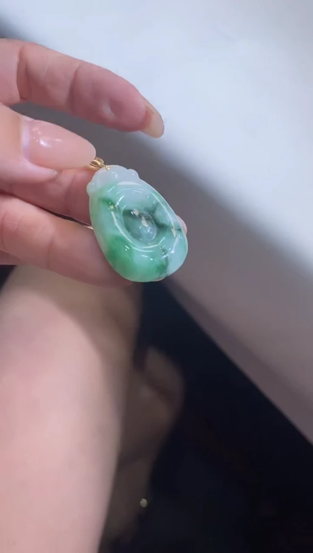 翡翠18K金镶嵌吊坠(不含链)福贝