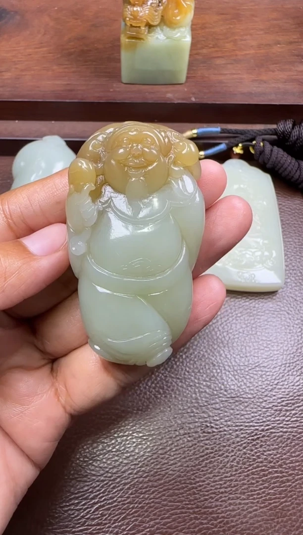 未镶嵌和田玉挂件和田玉挂件