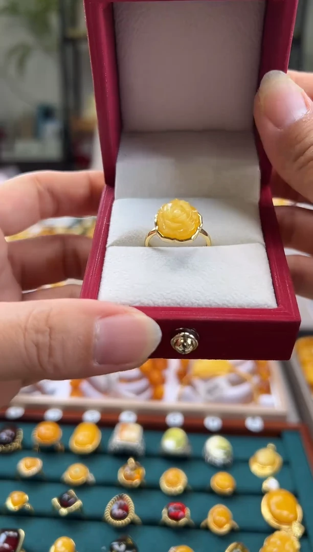 银S925镶嵌琥珀戒指精品蜜蜡玫瑰花戒指