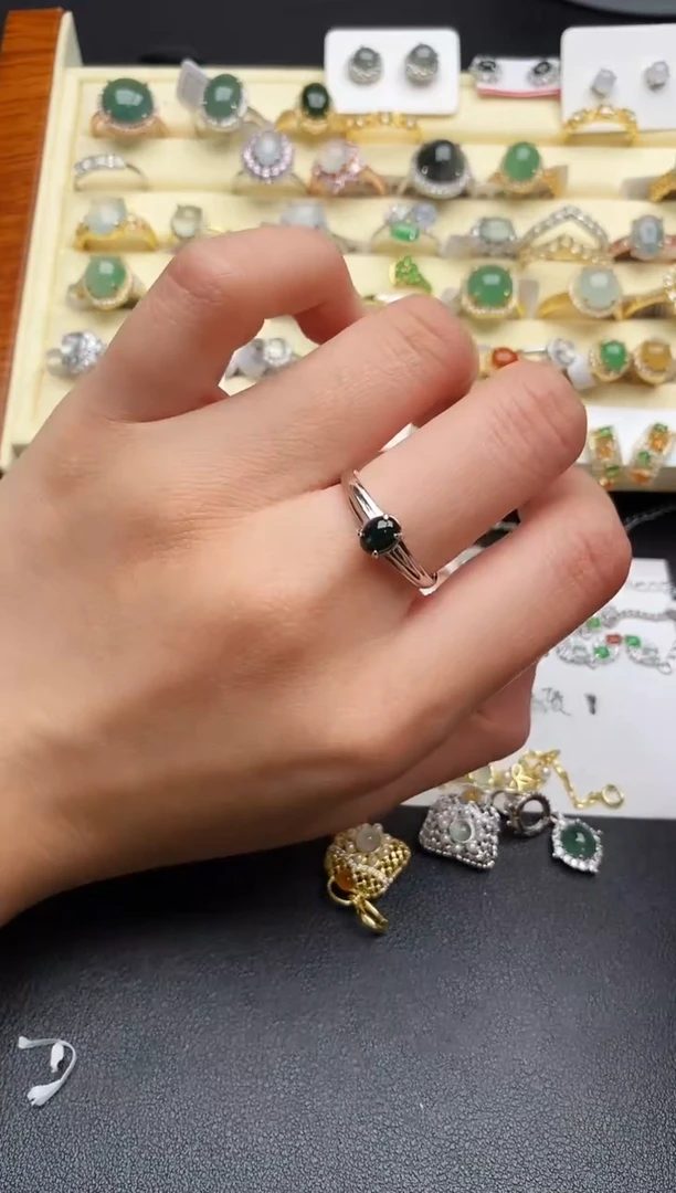 【闪购商品】翡翠戒指银S925镶嵌222222222+7