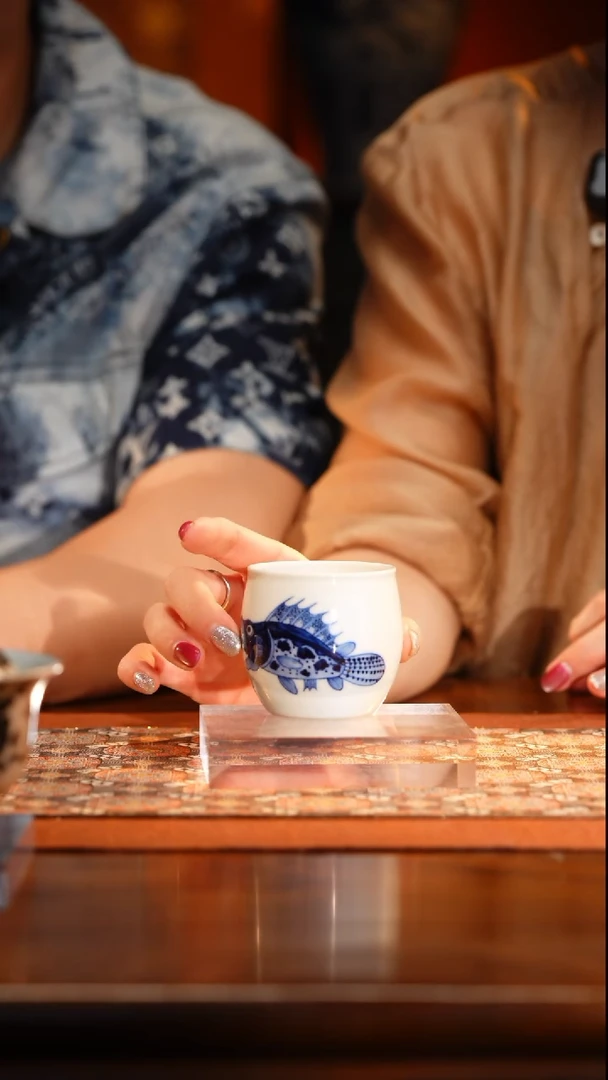 M墨舍柴窑一只鳜鱼中杯