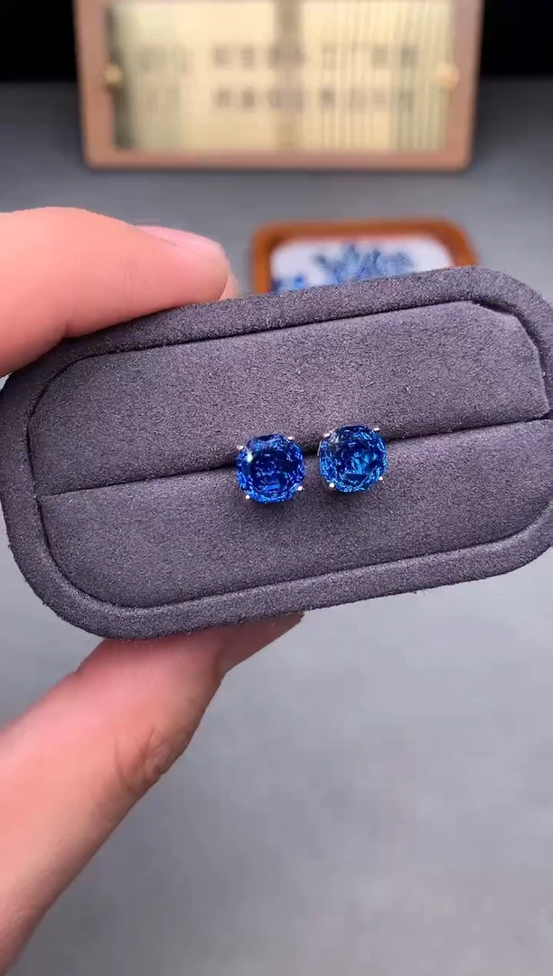 银S925镶嵌托帕石耳饰2222