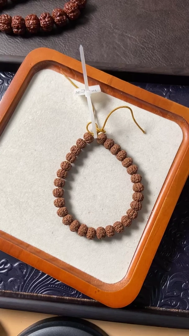 吊坠金刚菩提老树王10.7