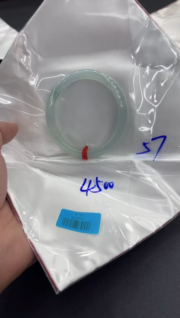 未镶嵌手镯翡翠翡翠手镯