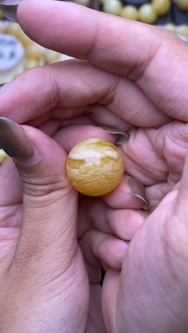 裸石琥珀未镶嵌大小姐珠宝45