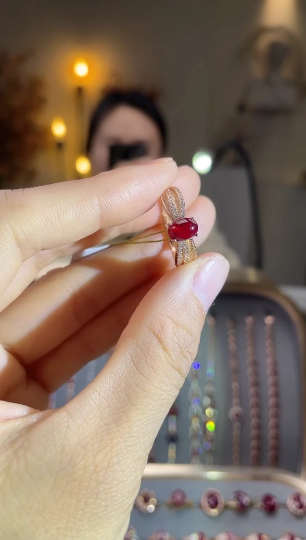 银S925镶嵌手饰红宝石手饰