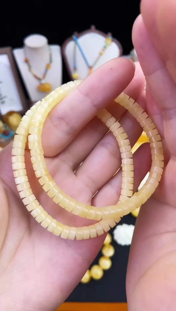 琥珀未镶嵌珠宝奇石多样性发其一