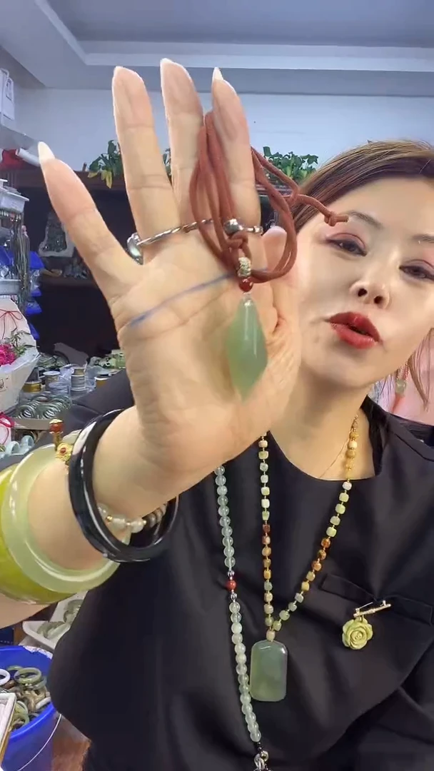 未镶嵌蛇纹石玉星河多样性随机发一