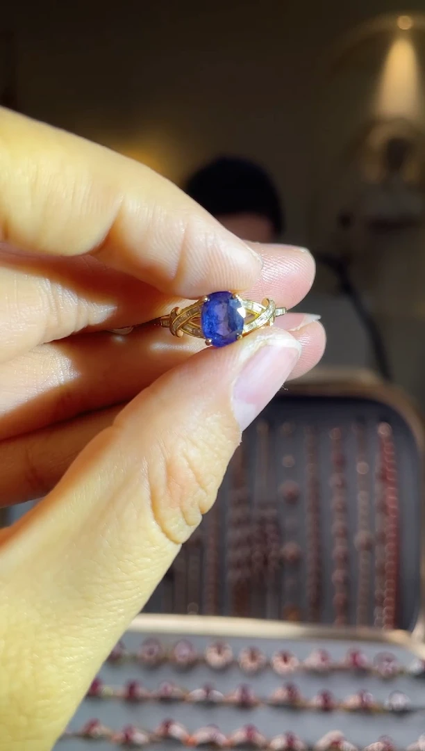 手饰蓝宝石银S925镶嵌手饰