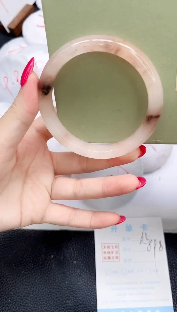 未镶嵌手镯石英质玉65-59.8