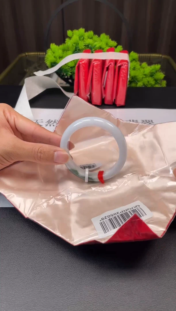 未镶嵌手镯翡翠39014