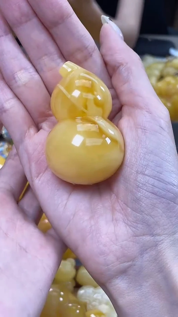 裸石琥珀未镶嵌j41