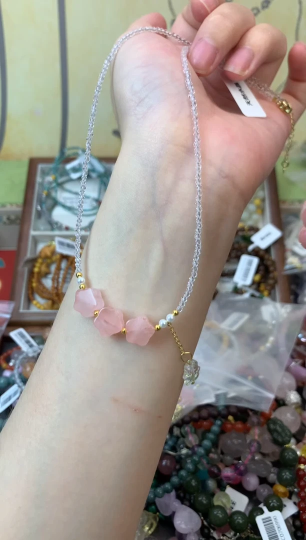 未镶嵌颈饰水晶114