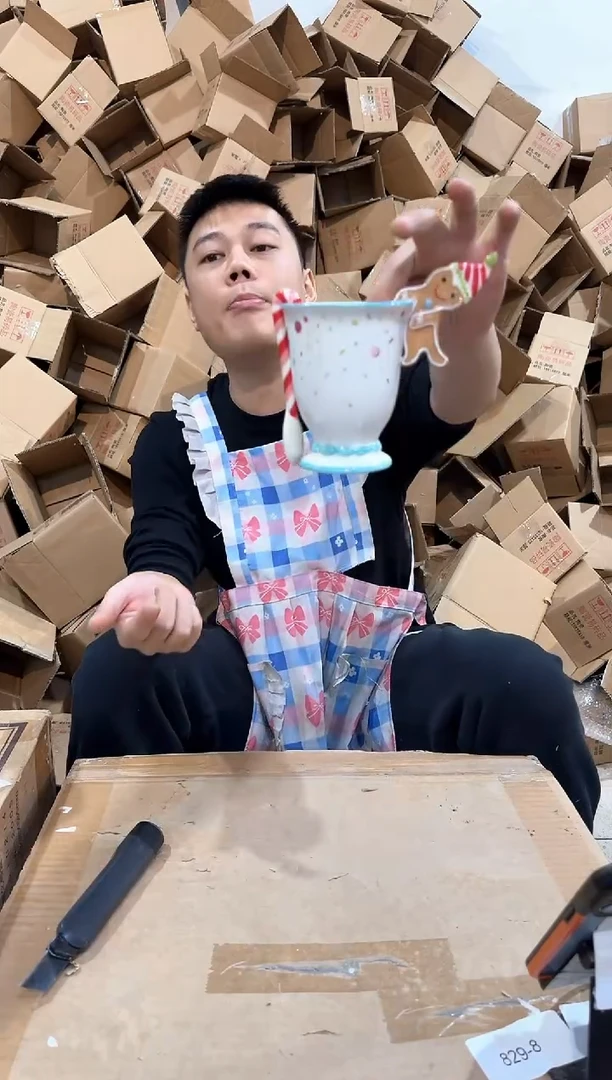 瓷片姜饼人一杯一勺