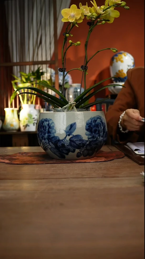 当代高温釉下彩手绘陶瓷餐具