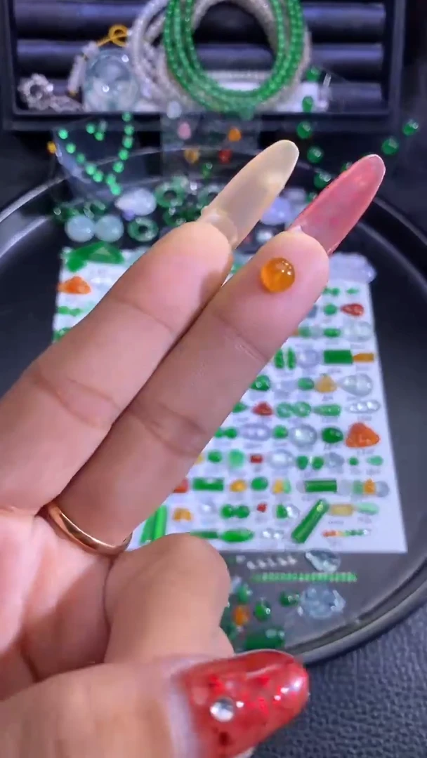 未镶嵌挂件翡翠珠子