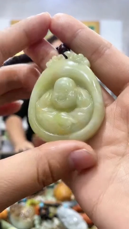 未镶嵌蛇纹石玉挂件