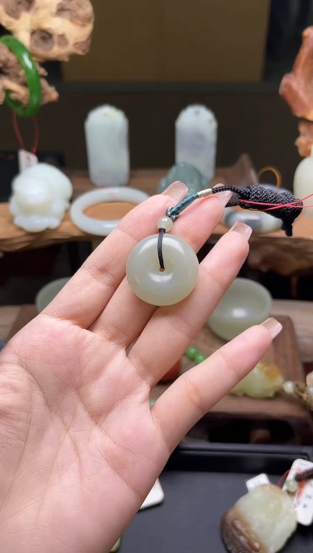 和田玉未镶嵌吊坠(不含链)且末青白 平安扣 90089