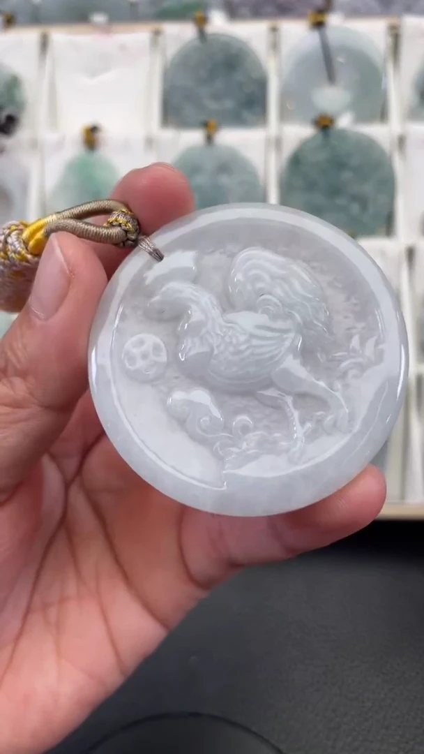 颈饰未镶嵌翡翠天然缅甸翡翠A货219