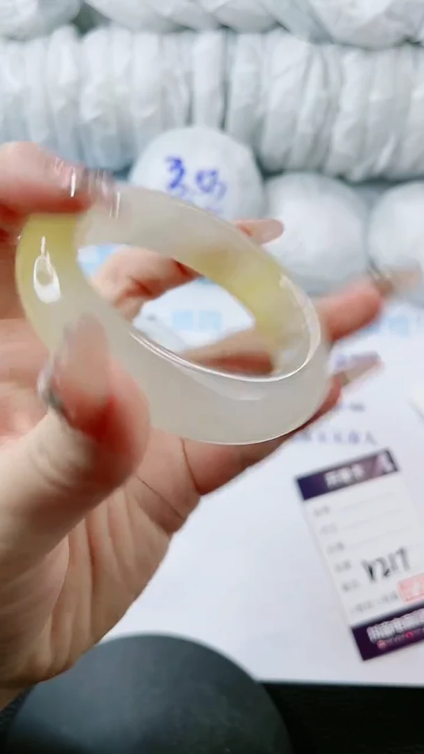 【闪购商品】石英质玉手镯未镶嵌多样性发货V217