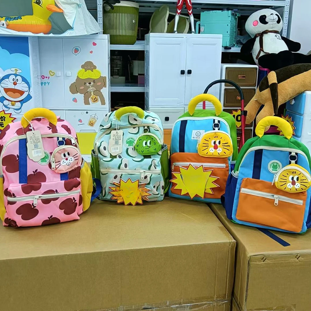 儿童书包 款式颜色图案随机发一个 处理货 介意勿拍FL