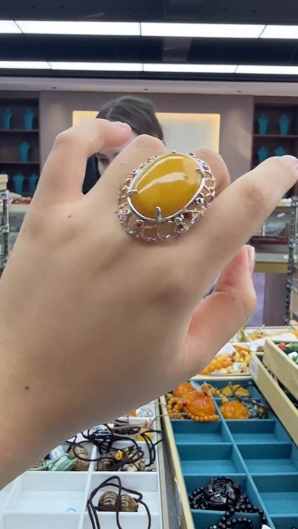 未镶嵌琥珀戒指246秒拍号 假一罚三