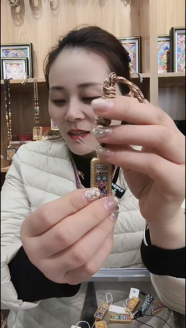 吊坠扎基 纯手绘唐卡（非质量问题 不退不换）