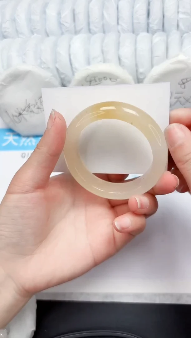 【闪购商品】石英质玉手镯未镶嵌120-54.5