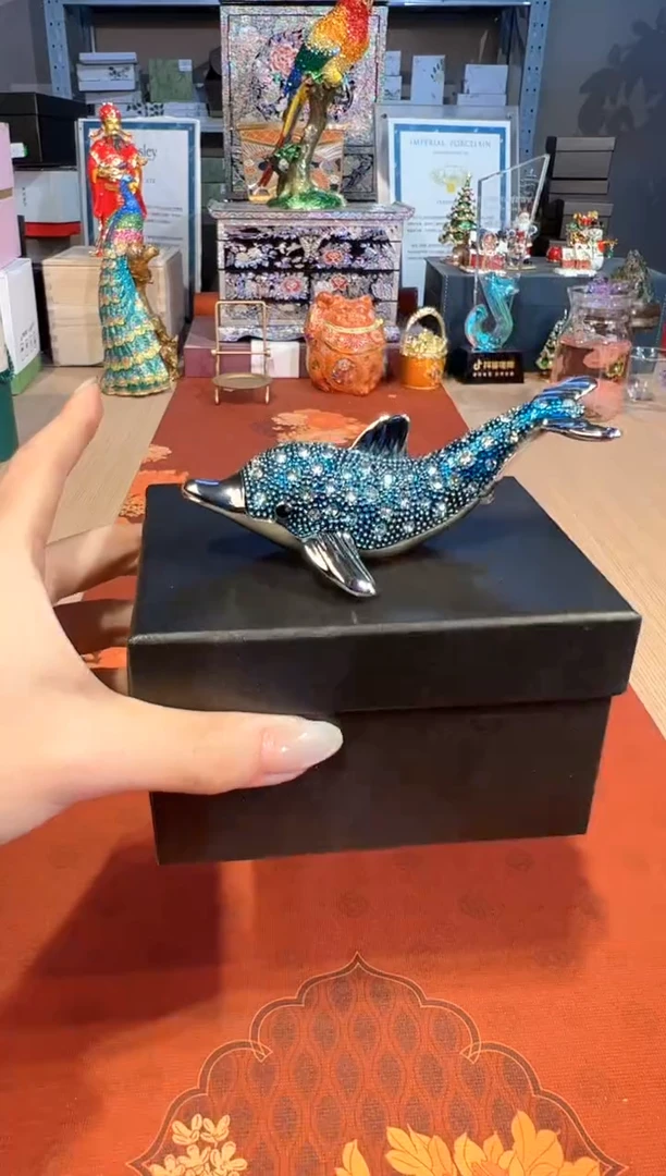 【闪购商品】杯255蓝色满钻海豚