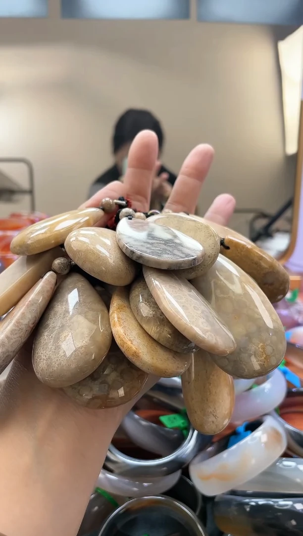 【闪购商品】玛瑙/玉髓手镯未镶嵌毛衣链