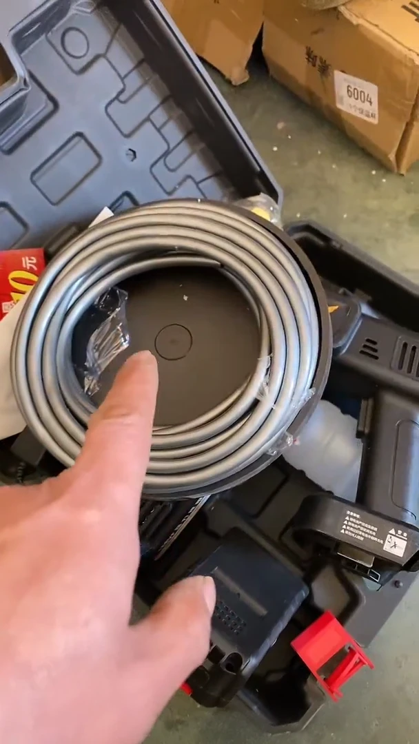 水晶玻璃1小洗车机 2块电池