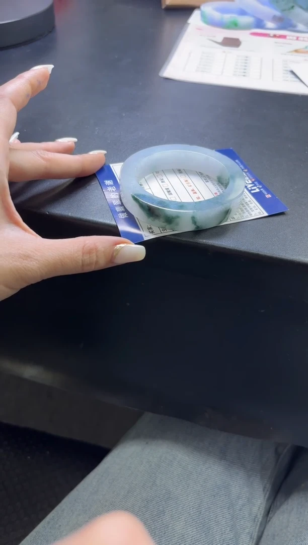 未镶嵌手镯定制翡翠舜*定制手镯不退不换