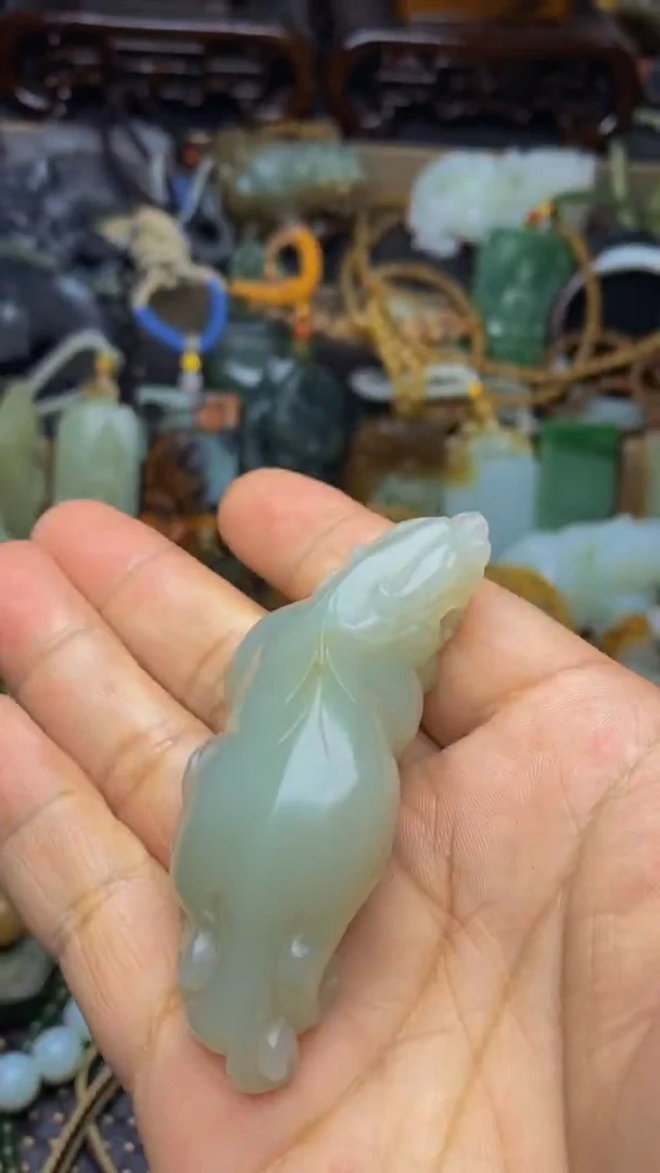 未镶嵌和田玉挂件老**表1