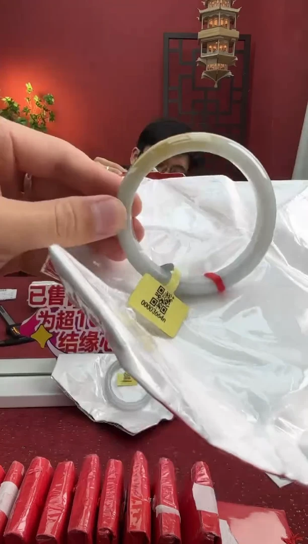 未镶嵌手镯翡翠翡翠手镯6