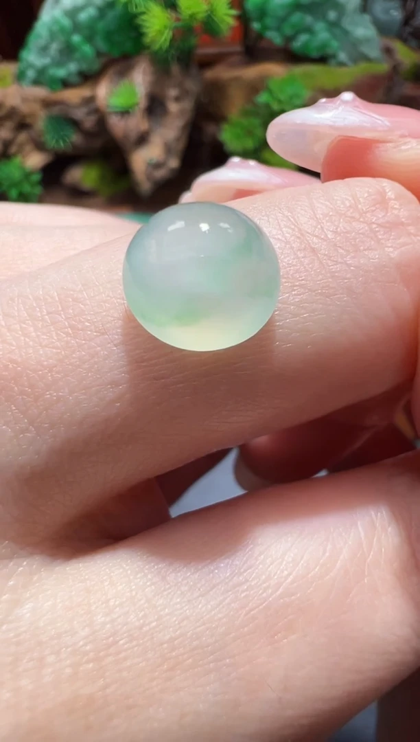 未镶嵌定制翡翠10*5.7蛋面