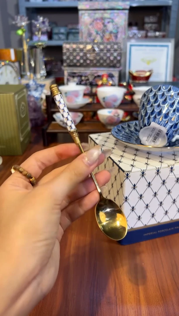 132俄皇钴蓝网纹勺子