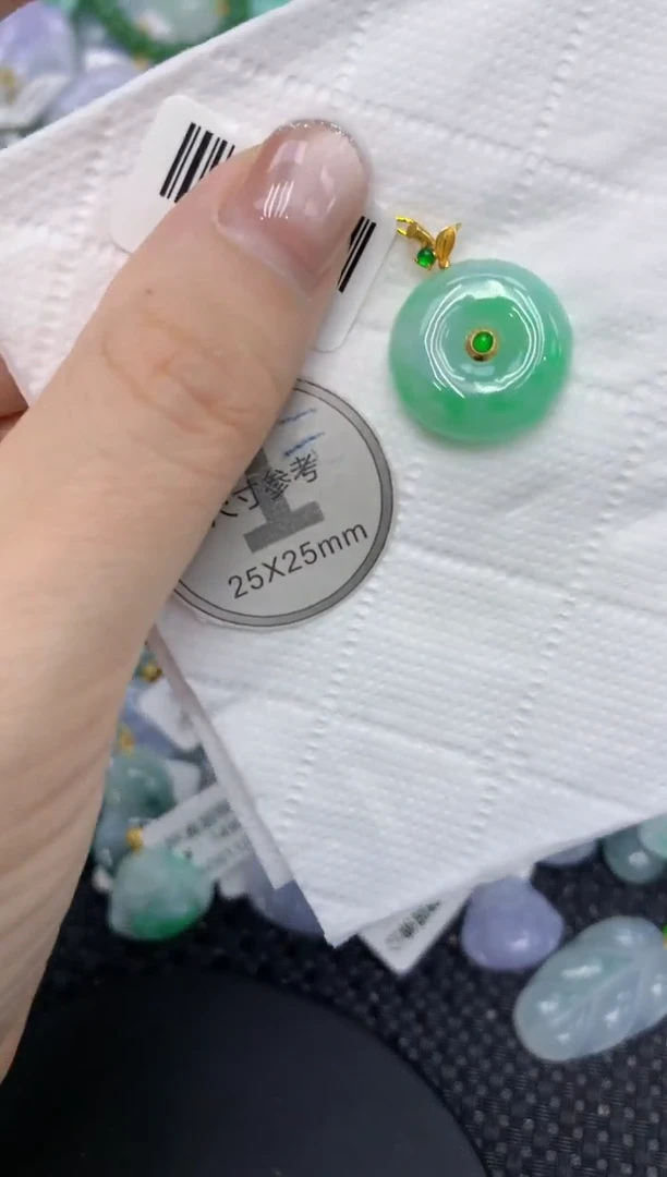 颈饰18K金镶嵌翡翠11111111