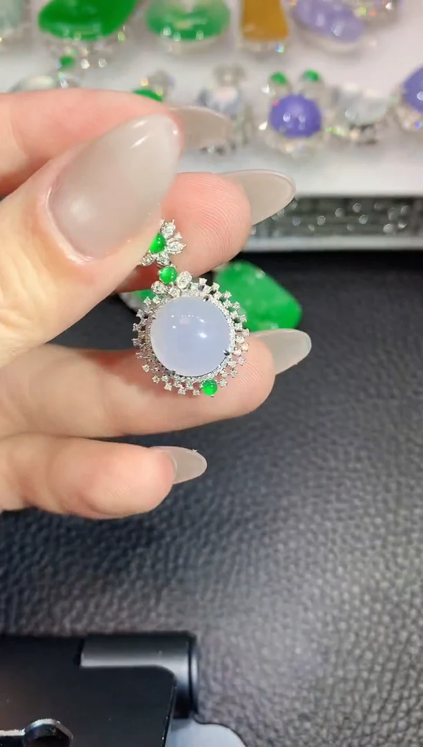 翡翠18K金镶嵌吊坠(不含链)C63 紫货有一定色差