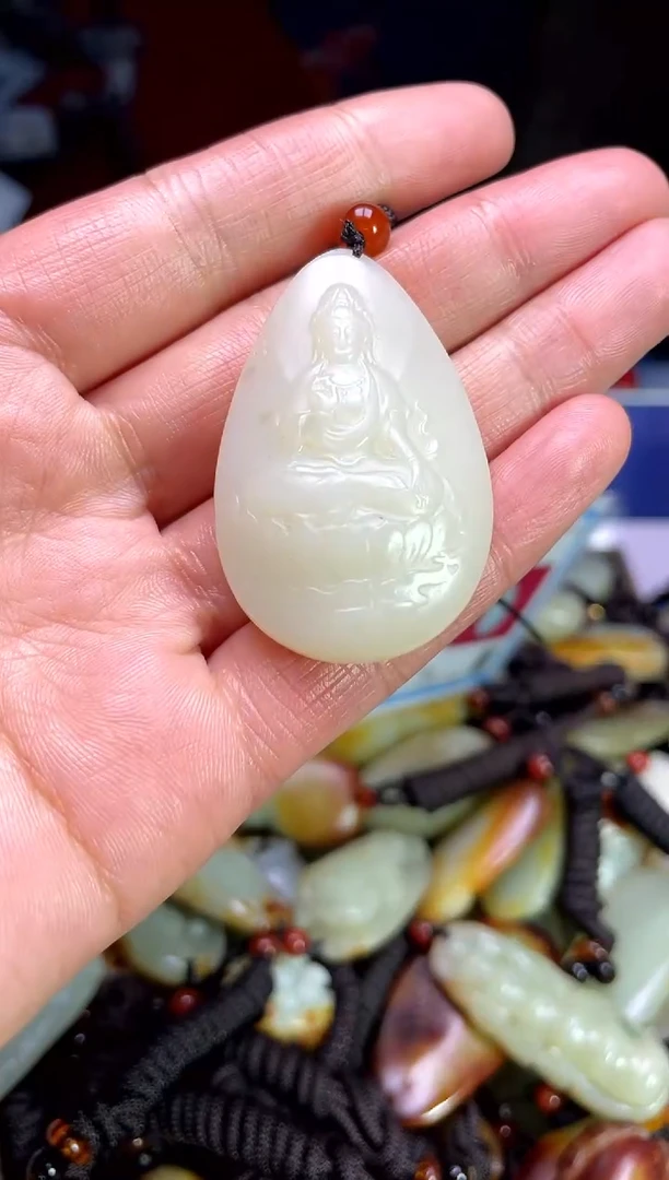 【闪购商品】和田玉颈饰未镶嵌1