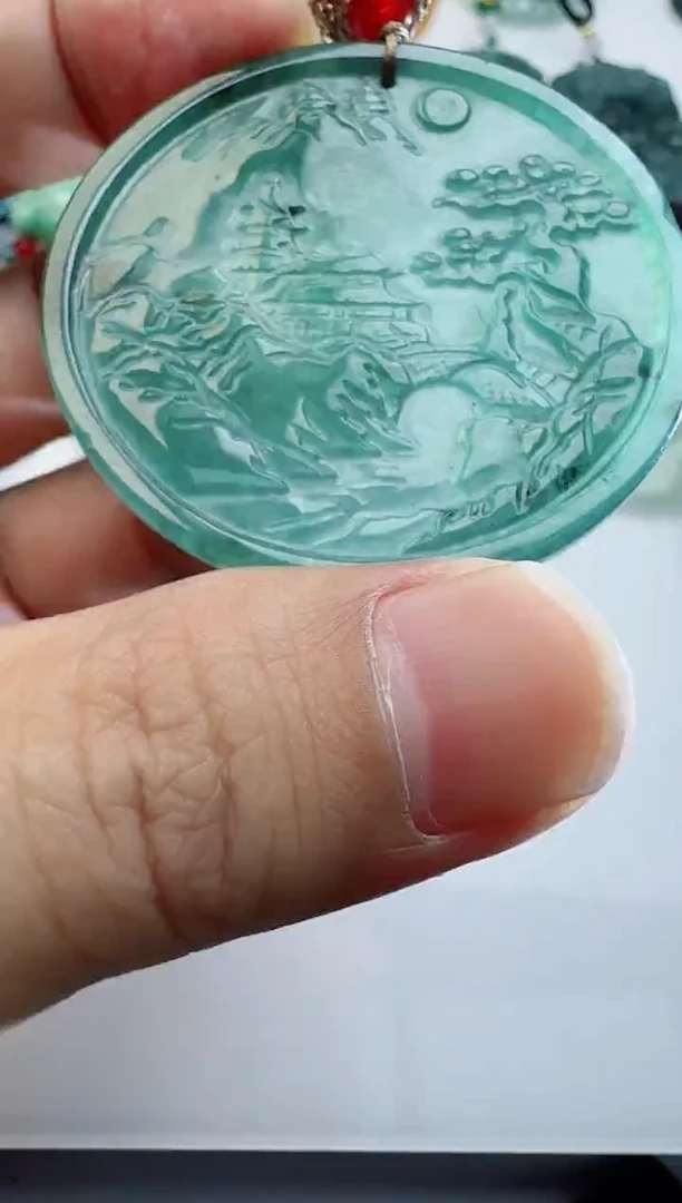 【闪购商品】翡翠吊坠(不含链)未镶嵌多样性随机发其一