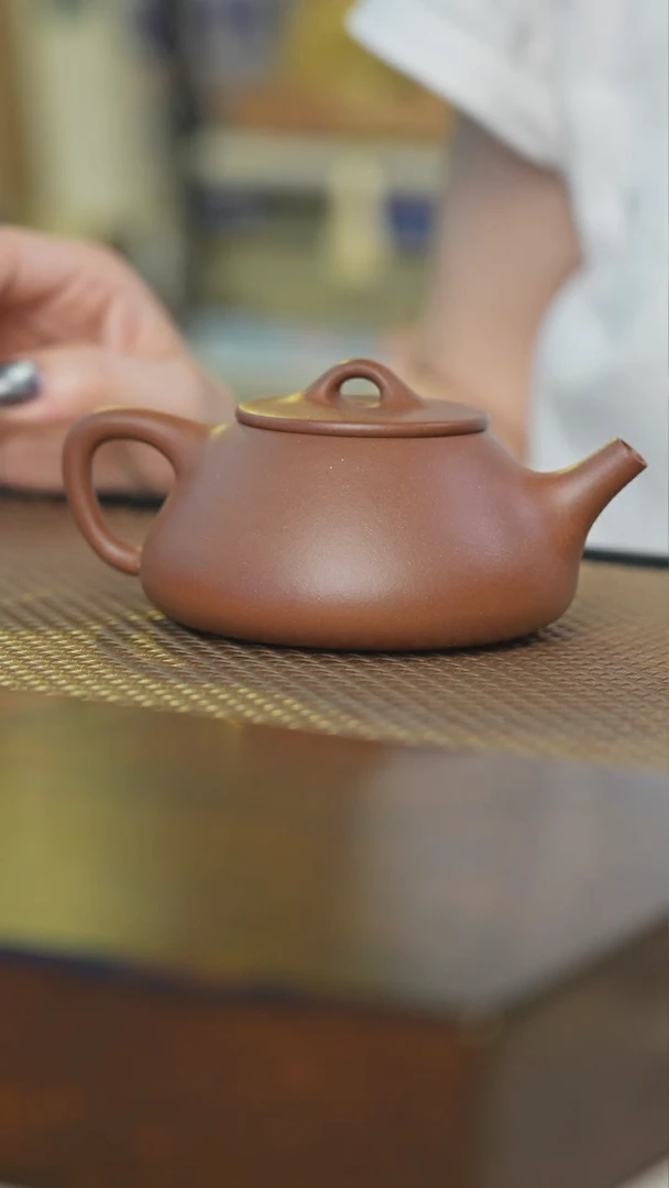 茶壶紫砂宜兴原矿紫砂壶 子冶石瓢 220cc