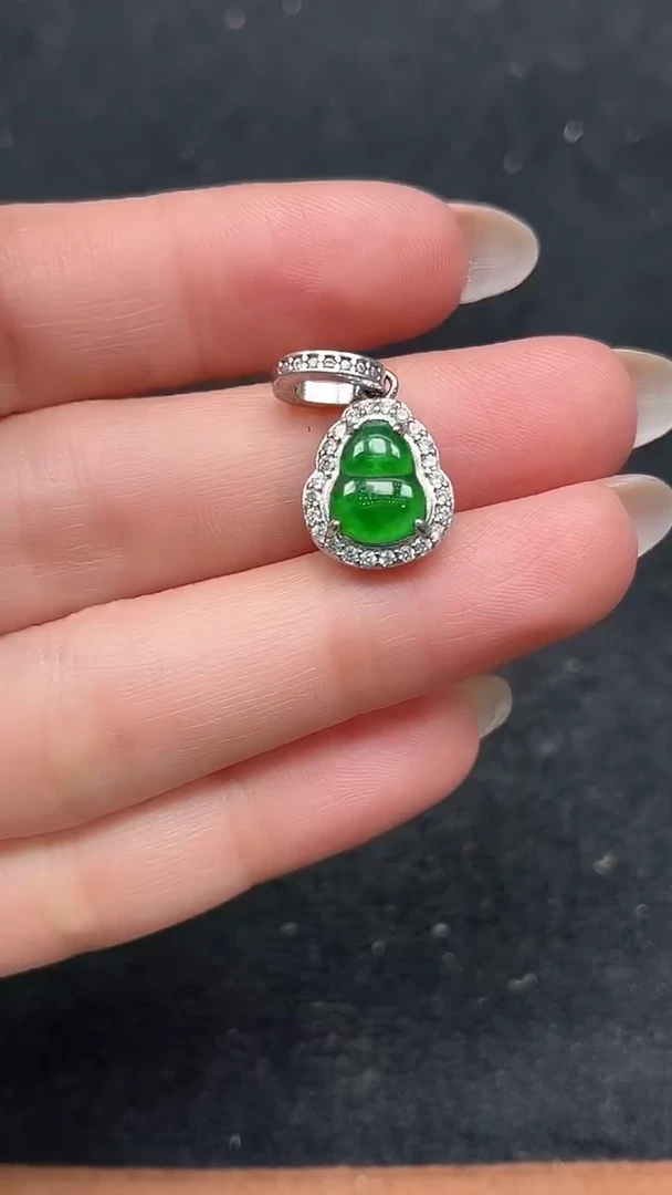 颈饰未镶嵌翡翠赠皮绳