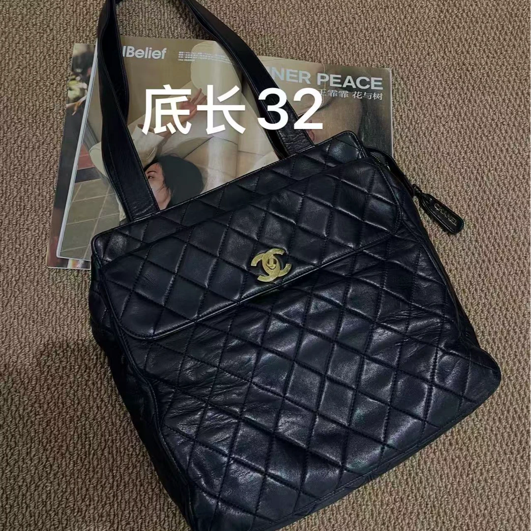 95新 Chanel/香奈儿  95新黑金奶粉菱格单肩手提包（底长32）
