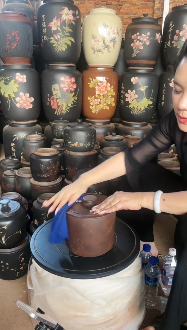 【闪购商品】壶瑕疵茶叶罐 古铜色小五饼 065