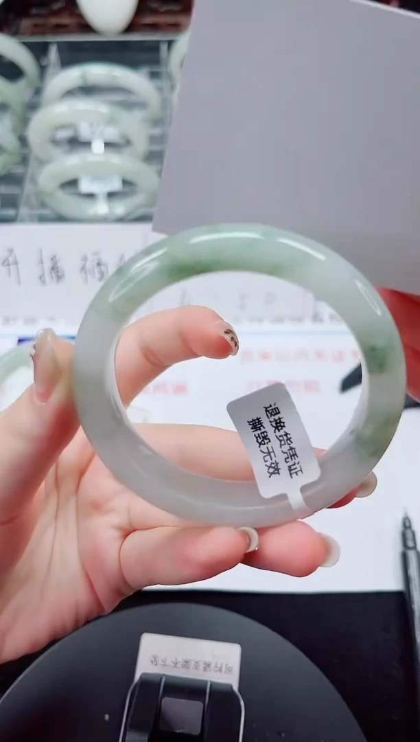 未镶嵌手镯石英质玉190-53/54