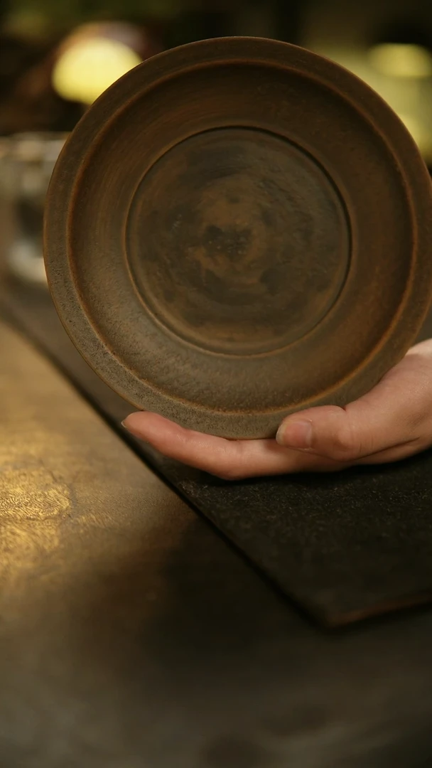 赤具木胎大漆圆形壶承