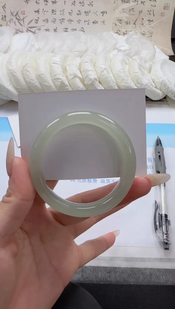 未镶嵌手镯石英质玉106-52.2