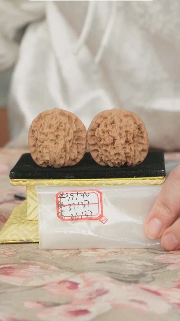 文玩核桃把件非嫁接马老四