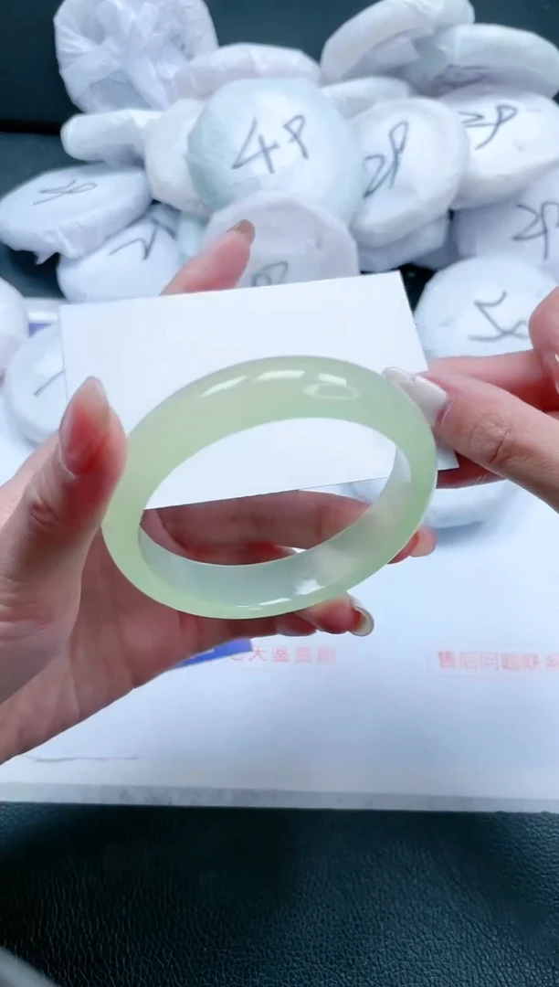 【闪购商品】石英质玉手镯未镶嵌19J206-58