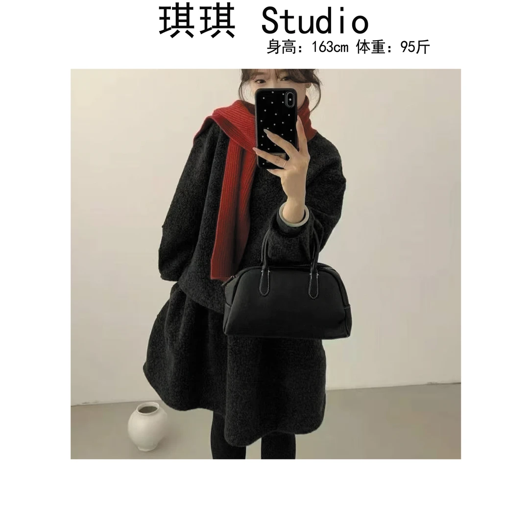 《琪琪家》冬季新款加绒加厚舒适上衣显瘦减龄半裙两件套25376-CS